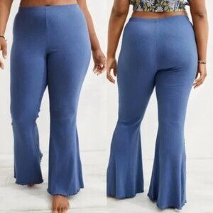 Aerie High Waisted Flare Pants Leggings Blue Ribbed Lounge Cozy Knit Size Small